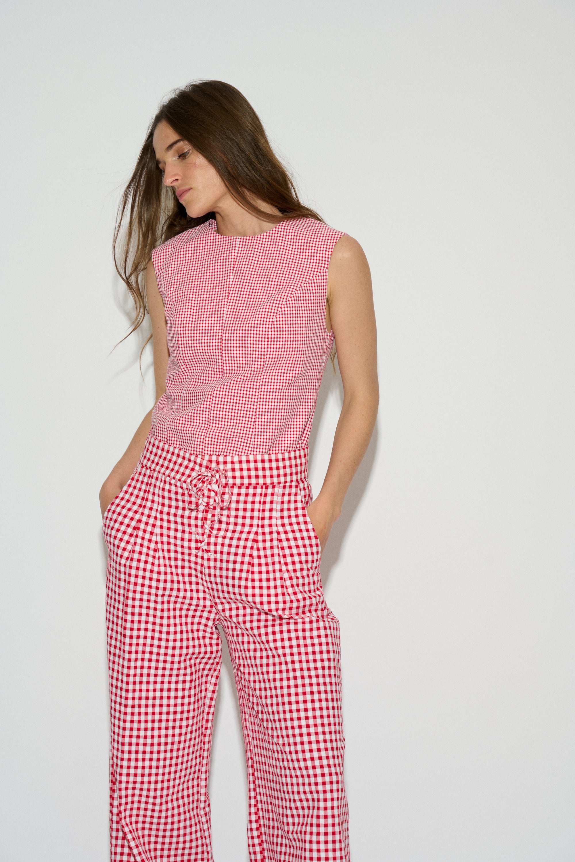 TOP LEANDRA CUELLO REDONDO ROJO