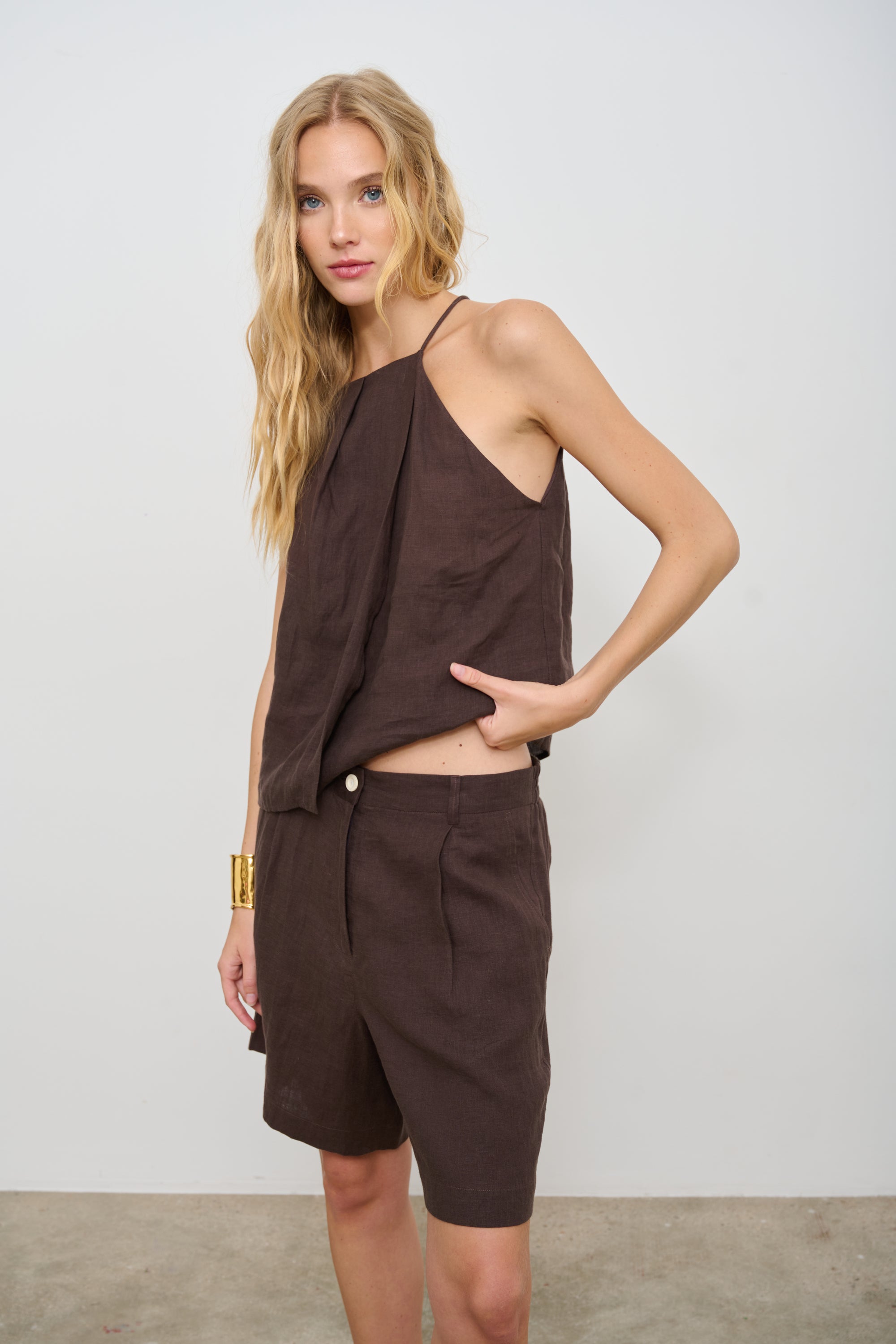 TOP ALLEGRA  BROWN