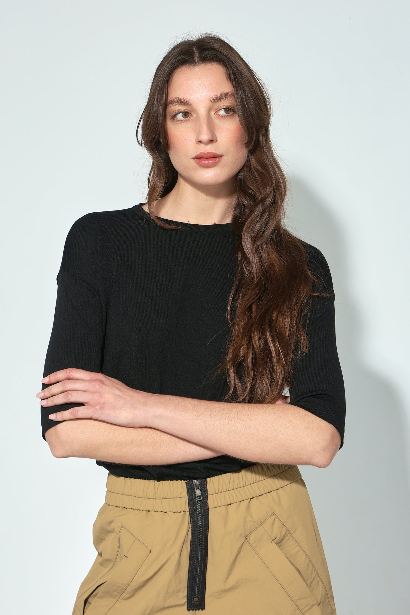 MICAELA THREE-QUARTER SLEEVE JERSEY BLACK