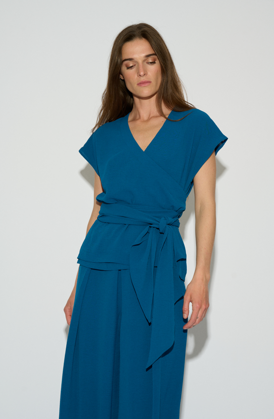 BLUSA BRUNA CRUZADA LAZADA AZUL