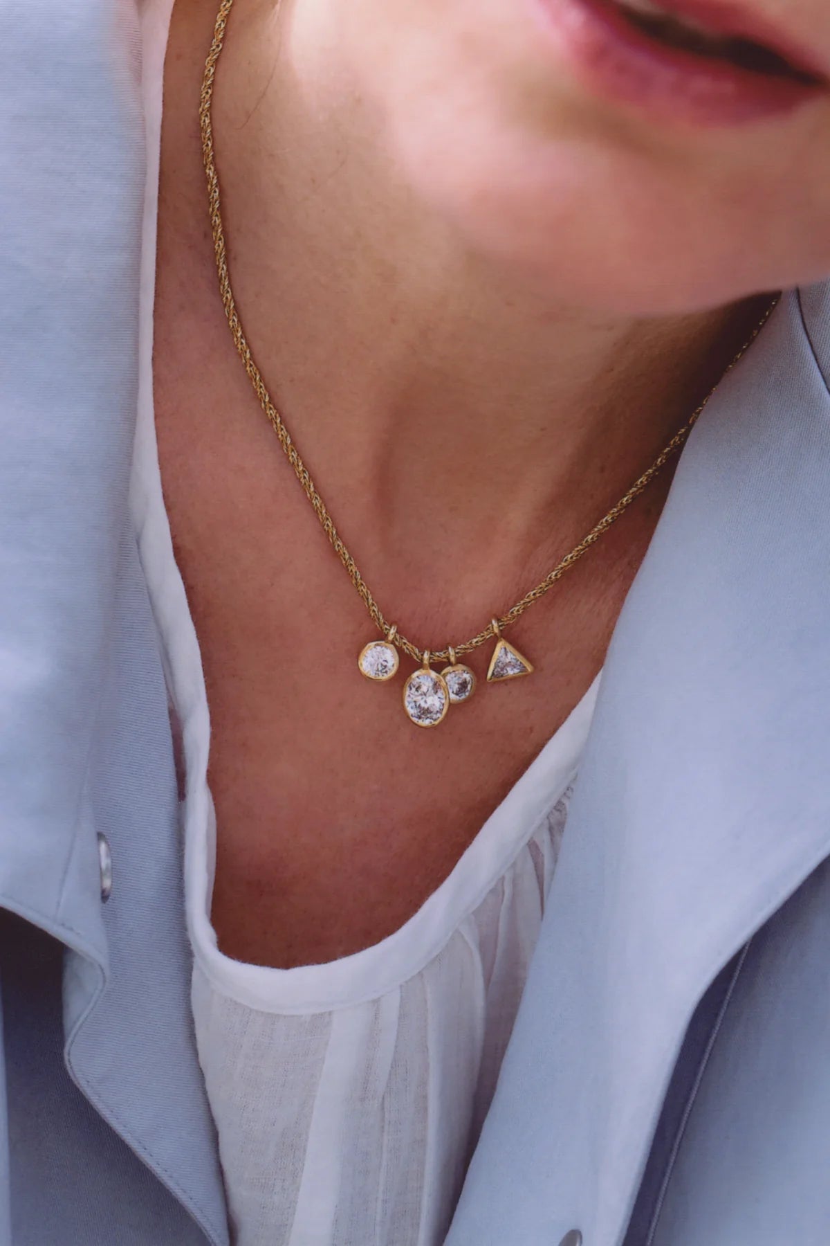 COLLAR DANTE ORO