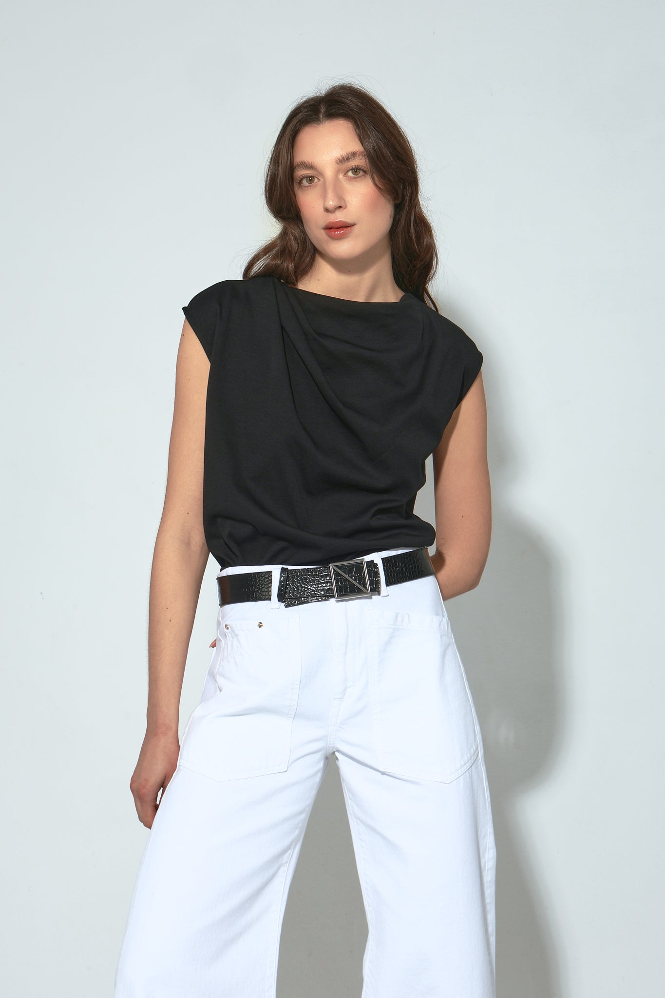 CAMISETA CALIMA SIN MANGAS NEGRO