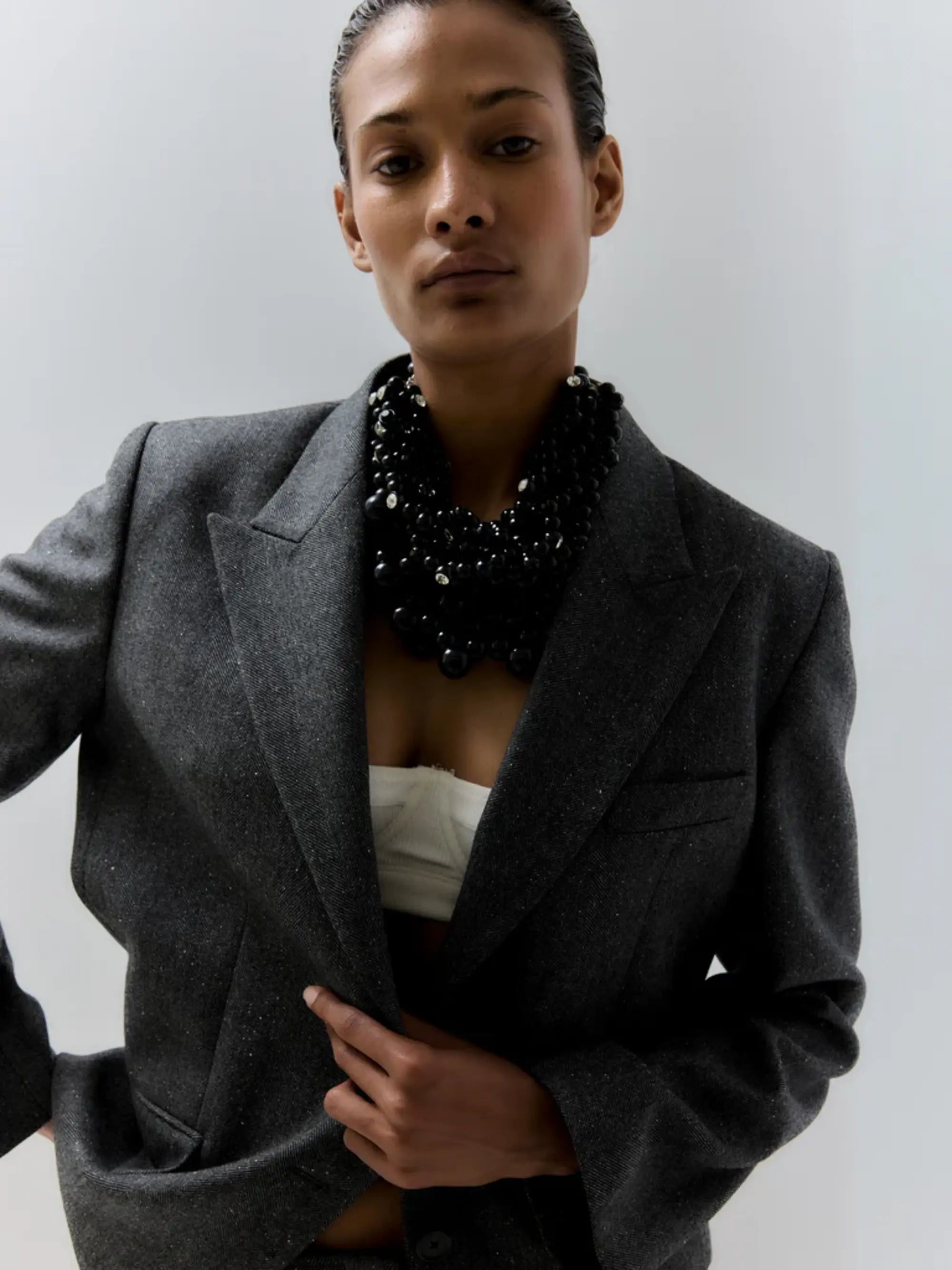 LIGHTHOUSE NECKLACE BLACK